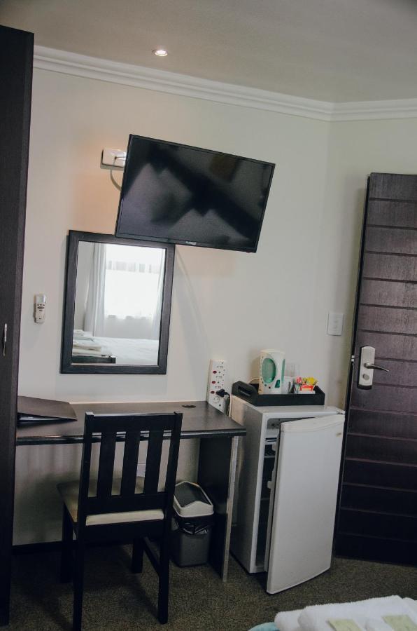 Towers Lodge Boksburg Eksteriør bilde