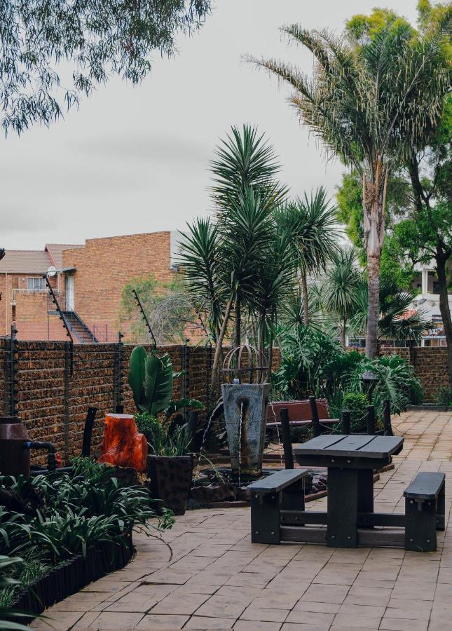 Towers Lodge Boksburg Eksteriør bilde