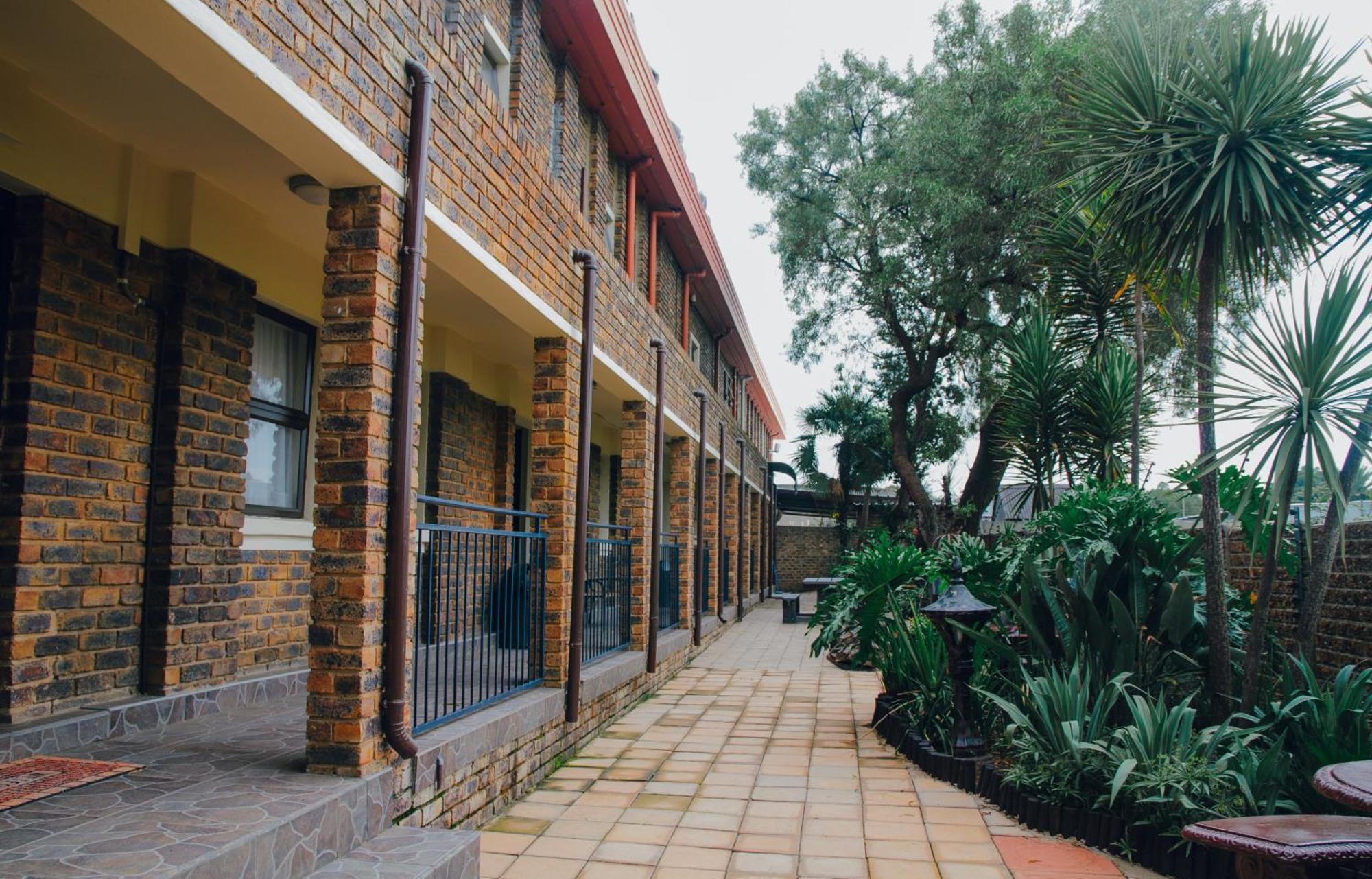 Towers Lodge Boksburg Eksteriør bilde